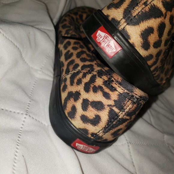 Animal Print Vans - Picture 3 of 5